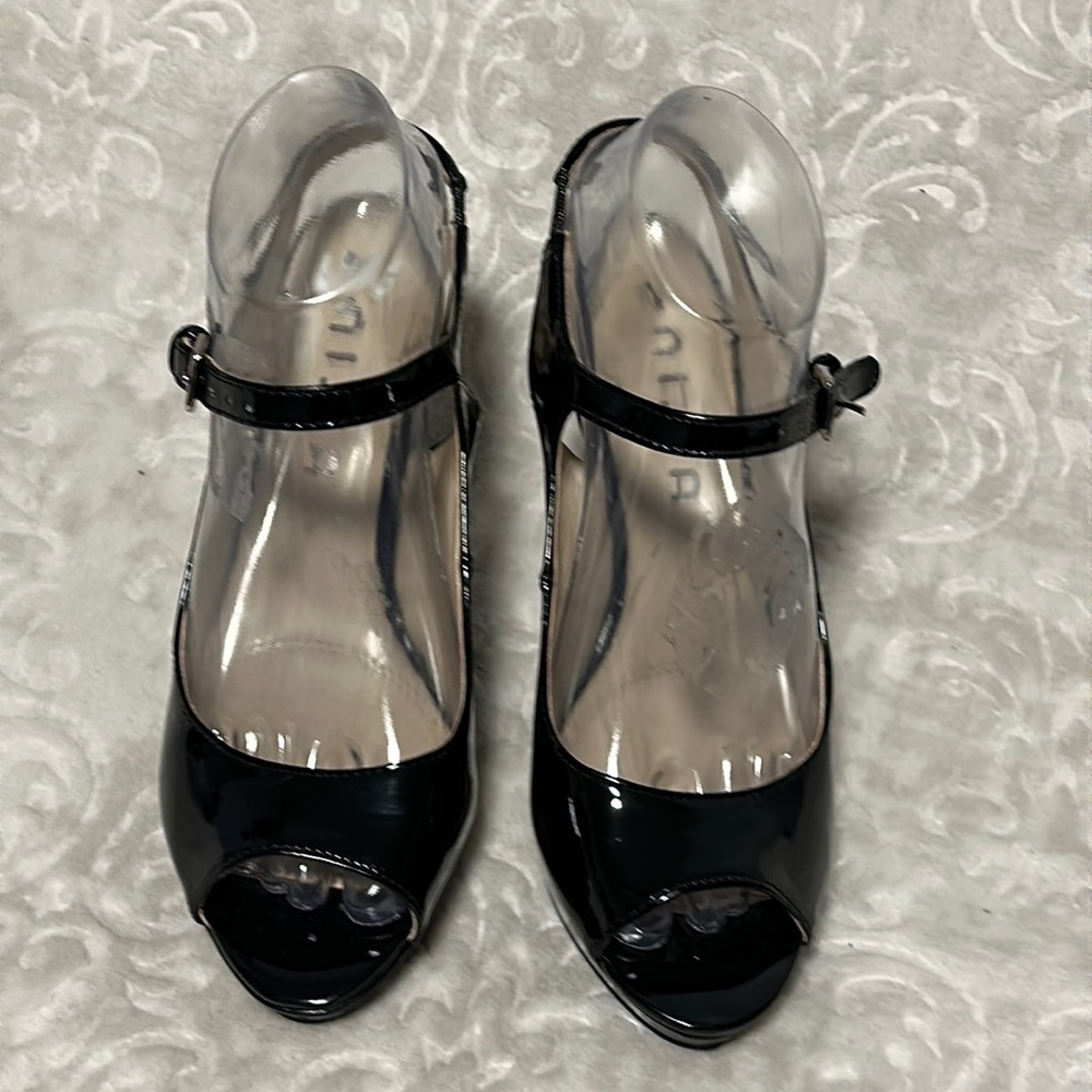 Unisa ankle strap black heels Size 7M Peep  Toe